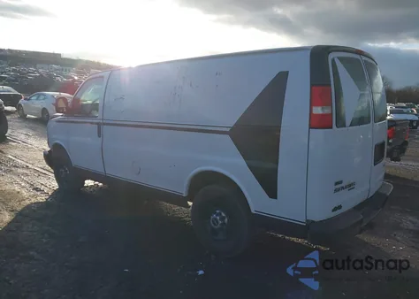 2012 GMC Savana 2500 Work Van из США, поврежденный, VIN 1GTW7FCGXC1120372